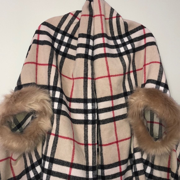 Poncho! - Picture 2 of 6